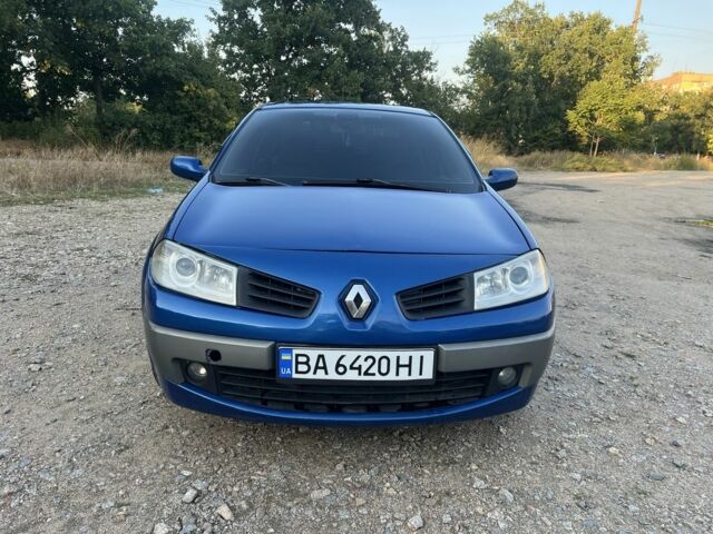 Синій Рено Меган, об'ємом двигуна 1.6 л та пробігом 300 тис. км за 4787 $, фото 1 на Automoto.ua