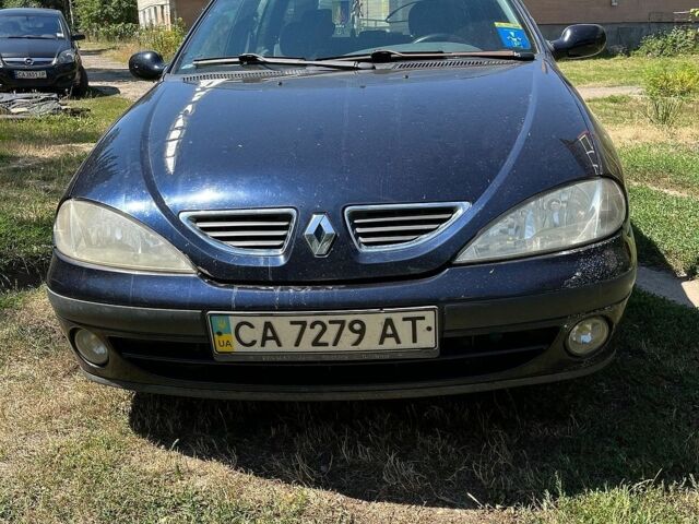 Синій Рено Меган, об'ємом двигуна 1.6 л та пробігом 489 тис. км за 1700 $, фото 1 на Automoto.ua