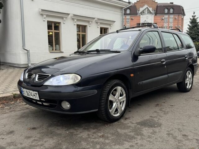Синий Рено Меган, объемом двигателя 1.6 л и пробегом 310 тыс. км за 3100 $, фото 1 на Automoto.ua