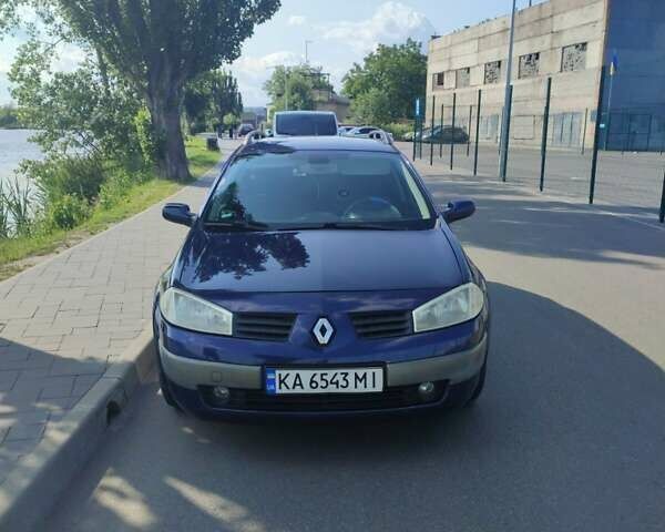 Синий Рено Меган, объемом двигателя 1.6 л и пробегом 260 тыс. км за 5300 $, фото 1 на Automoto.ua