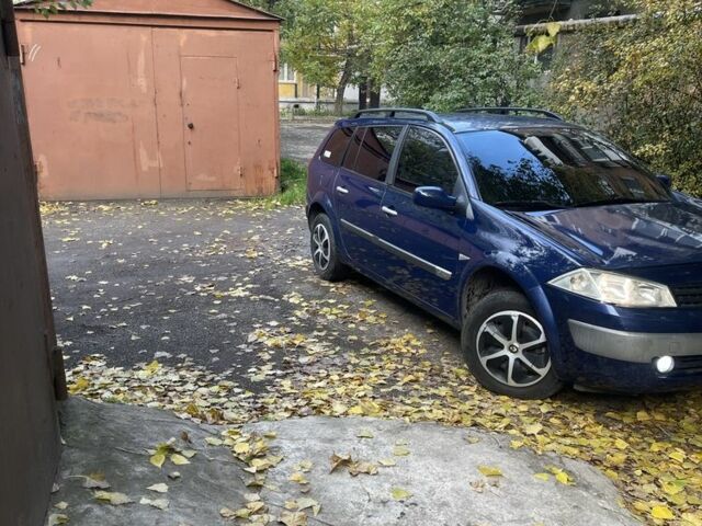 Синий Рено Меган, объемом двигателя 1.9 л и пробегом 3 тыс. км за 2000 $, фото 1 на Automoto.ua