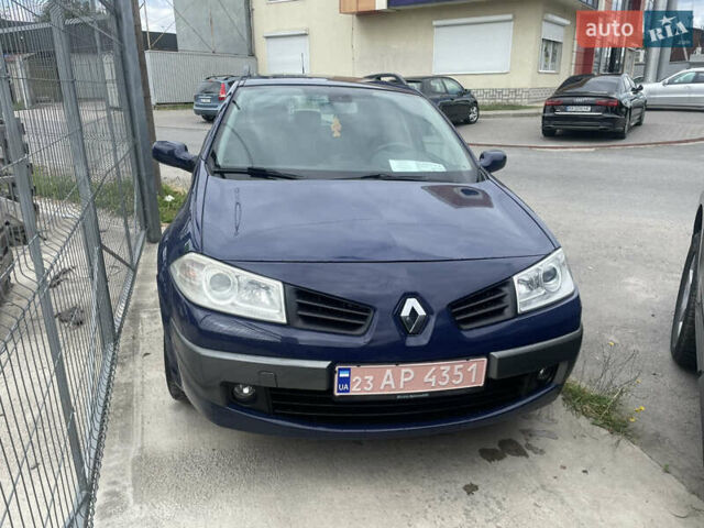 Синий Рено Меган, объемом двигателя 1.6 л и пробегом 255 тыс. км за 2950 $, фото 1 на Automoto.ua