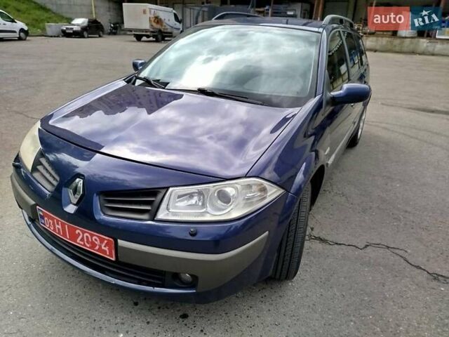 Синий Рено Меган, объемом двигателя 1.6 л и пробегом 153 тыс. км за 5100 $, фото 1 на Automoto.ua