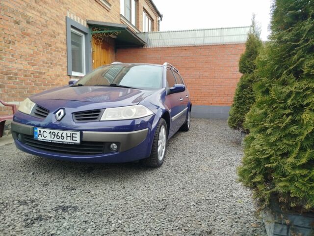 Синій Рено Меган, об'ємом двигуна 1.6 л та пробігом 200 тис. км за 5700 $, фото 1 на Automoto.ua