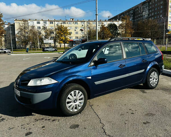 Рено Меган 2006 в Харькове на Automoto.ua Синий Рено Меган, объемом двигателя 1.6 л и пробегом 238 тыс. км за 4999 $, фото 1 на Automoto.ua