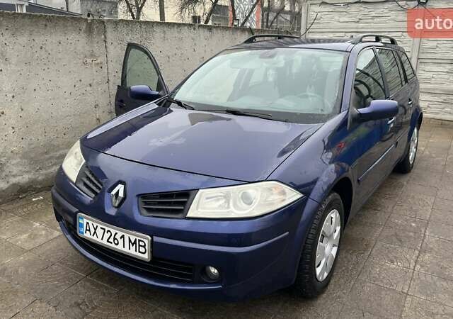 Синий Рено Меган, объемом двигателя 1.6 л и пробегом 223 тыс. км за 5500 $, фото 1 на Automoto.ua
