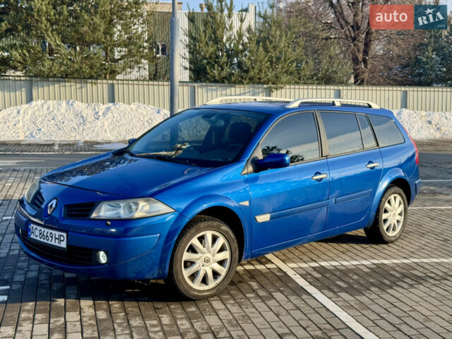 Синий Рено Меган, объемом двигателя 1.6 л и пробегом 218 тыс. км за 5600 $, фото 1 на Automoto.ua