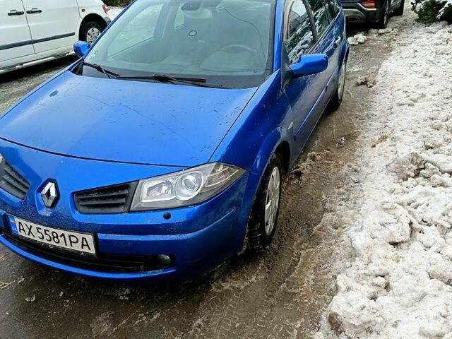 Синій Рено Меган, об'ємом двигуна 1.6 л та пробігом 0 тис. км за 6000 $, фото 1 на Automoto.ua