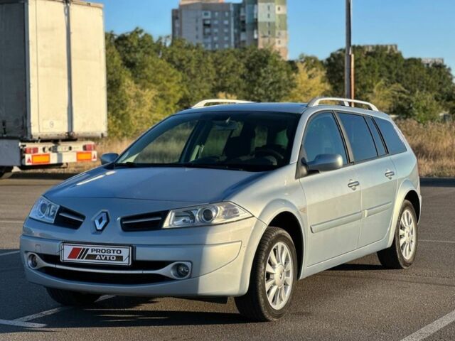 Синий Рено Меган, объемом двигателя 1.6 л и пробегом 135 тыс. км за 5850 $, фото 1 на Automoto.ua