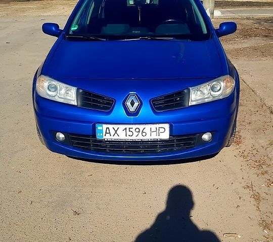 Синий Рено Меган, объемом двигателя 1.6 л и пробегом 342 тыс. км за 5000 $, фото 1 на Automoto.ua