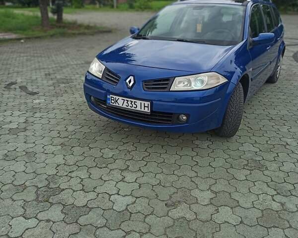 Синий Рено Меган, объемом двигателя 1.5 л и пробегом 316 тыс. км за 5200 $, фото 1 на Automoto.ua