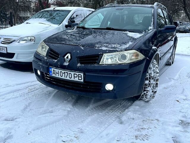Синий Рено Меган, объемом двигателя 1.6 л и пробегом 237 тыс. км за 5500 $, фото 1 на Automoto.ua