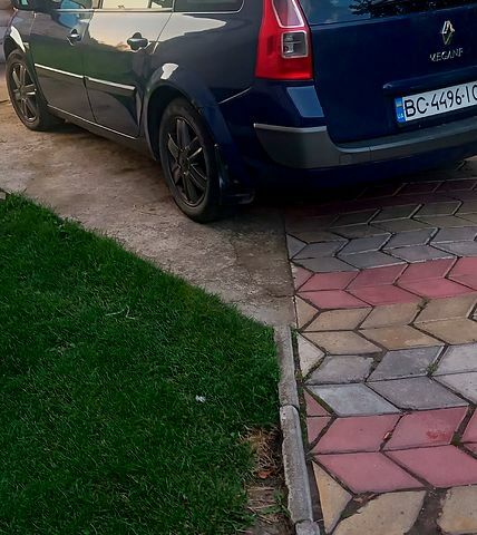 Синій Рено Меган, об'ємом двигуна 1.5 л та пробігом 320 тис. км за 4200 $, фото 1 на Automoto.ua