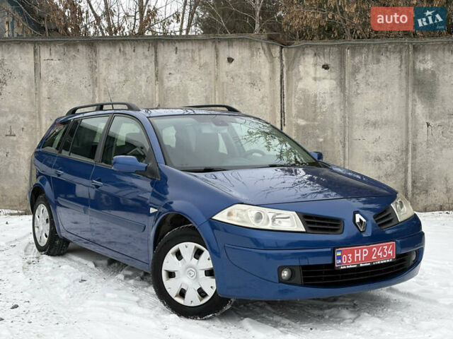 Синій Рено Меган, об'ємом двигуна 1.6 л та пробігом 215 тис. км за 5600 $, фото 1 на Automoto.ua
