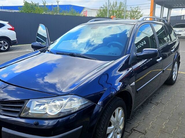 Синий Рено Меган, объемом двигателя 1.9 л и пробегом 380 тыс. км за 5500 $, фото 1 на Automoto.ua