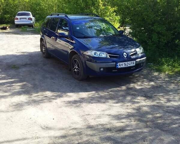 Синий Рено Меган, объемом двигателя 1.6 л и пробегом 239 тыс. км за 5800 $, фото 1 на Automoto.ua