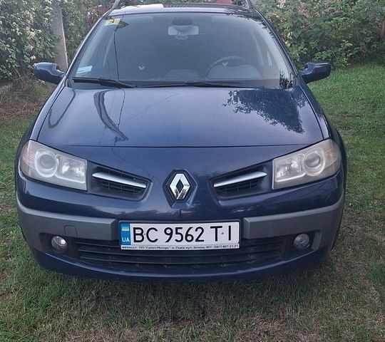 Синий Рено Меган, объемом двигателя 1.6 л и пробегом 177 тыс. км за 6400 $, фото 1 на Automoto.ua