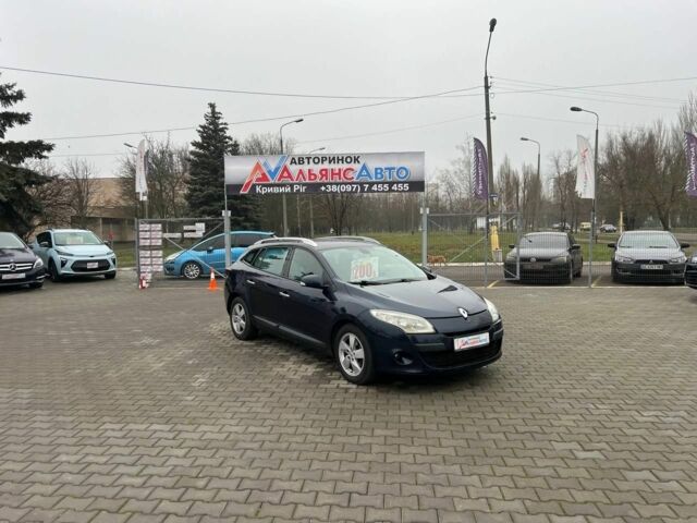 Синий Рено Меган, объемом двигателя 1.9 л и пробегом 215 тыс. км за 6200 $, фото 1 на Automoto.ua