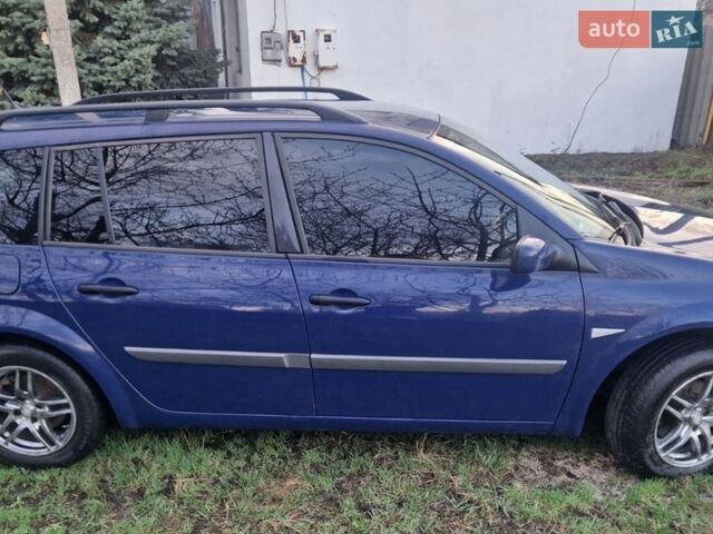 Синий Рено Меган, объемом двигателя 1.6 л и пробегом 350 тыс. км за 4800 $, фото 1 на Automoto.ua