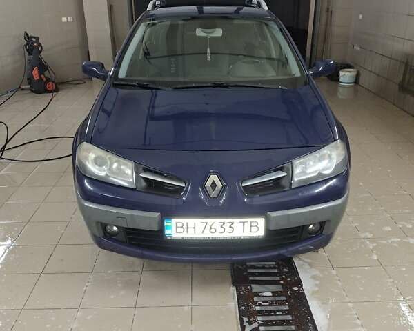 Синий Рено Меган, объемом двигателя 1.6 л и пробегом 235 тыс. км за 5700 $, фото 1 на Automoto.ua