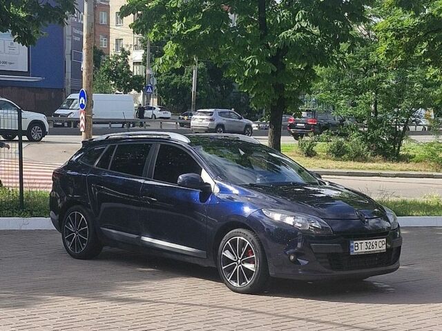 Синій Рено Меган, об'ємом двигуна 1.6 л та пробігом 225 тис. км за 6750 $, фото 1 на Automoto.ua