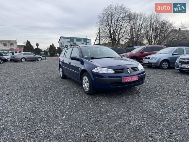Синий Рено Меган, объемом двигателя 1.6 л и пробегом 240 тыс. км за 5400 $, фото 1 на Automoto.ua