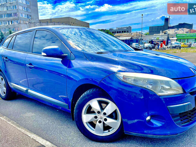 Синий Рено Меган, объемом двигателя 1.46 л и пробегом 326 тыс. км за 6100 $, фото 1 на Automoto.ua