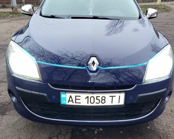 Синій Рено Меган, об'ємом двигуна 1.4 л та пробігом 213 тис. км за 6400 $, фото 1 на Automoto.ua