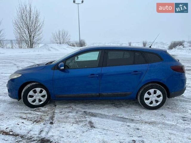 Синій Рено Меган, об'ємом двигуна 1.46 л та пробігом 266 тис. км за 7100 $, фото 1 на Automoto.ua