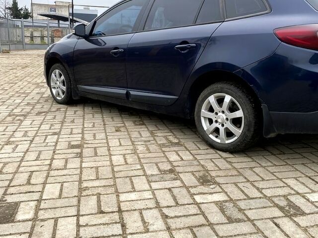 Синій Рено Меган, об'ємом двигуна 1.5 л та пробігом 24000 тис. км за 5899 $, фото 1 на Automoto.ua