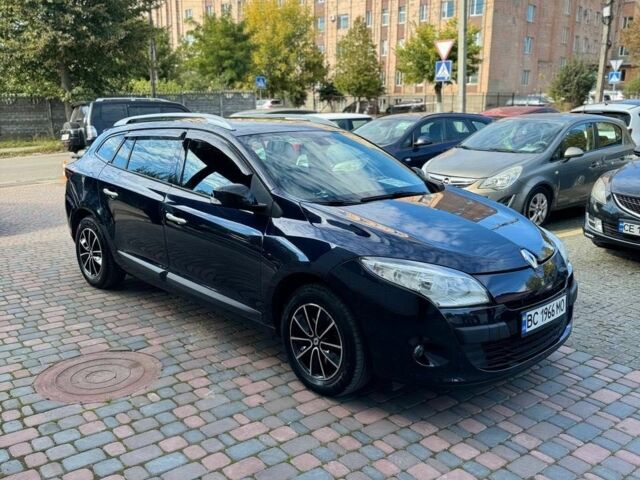 Синій Рено Меган, об'ємом двигуна 1.5 л та пробігом 250 тис. км за 6326 $, фото 1 на Automoto.ua