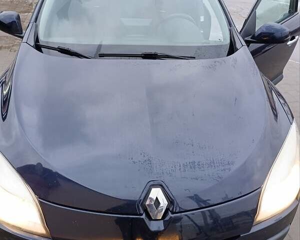 Синий Рено Меган, объемом двигателя 1.46 л и пробегом 241 тыс. км за 7000 $, фото 1 на Automoto.ua