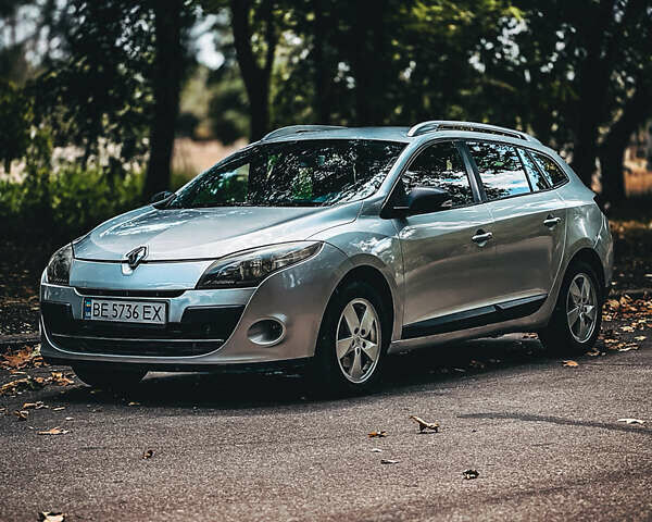 Синий Рено Меган, объемом двигателя 1.5 л и пробегом 290 тыс. км за 6500 $, фото 1 на Automoto.ua