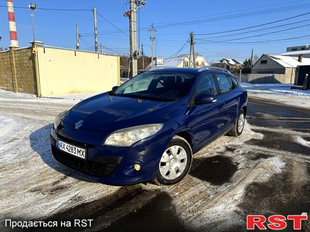 Синий Рено Меган, объемом двигателя 1.6 л и пробегом 17800 тыс. км за 6700 $, фото 1 на Automoto.ua