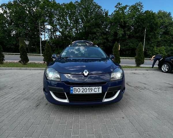 Синий Рено Меган, объемом двигателя 1.46 л и пробегом 160 тыс. км за 7100 $, фото 1 на Automoto.ua