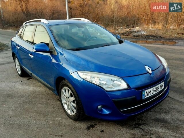 Синий Рено Меган, объемом двигателя 1.6 л и пробегом 177 тыс. км за 7500 $, фото 1 на Automoto.ua