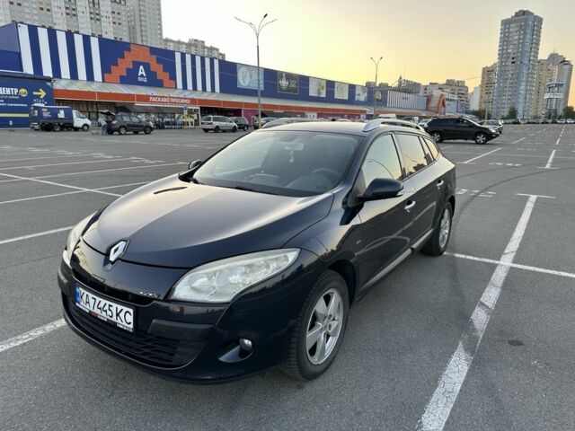 Синий Рено Меган, объемом двигателя 1.5 л и пробегом 330 тыс. км за 6500 $, фото 1 на Automoto.ua