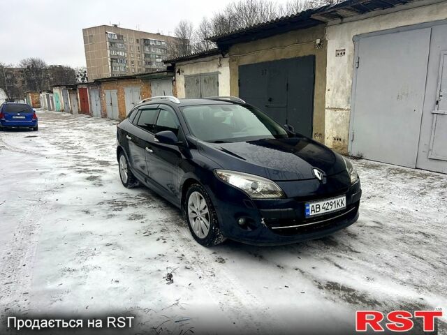 Синий Рено Меган, объемом двигателя 2 л и пробегом 260 тыс. км за 7500 $, фото 1 на Automoto.ua