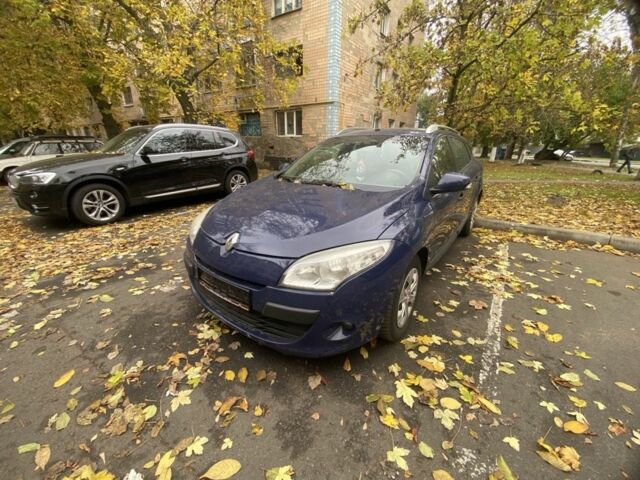 Синий Рено Меган, объемом двигателя 1.5 л и пробегом 300 тыс. км за 5999 $, фото 1 на Automoto.ua