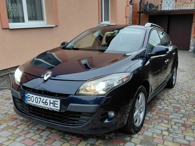 Синій Рено Меган, об'ємом двигуна 1.6 л та пробігом 257 тис. км за 6800 $, фото 1 на Automoto.ua