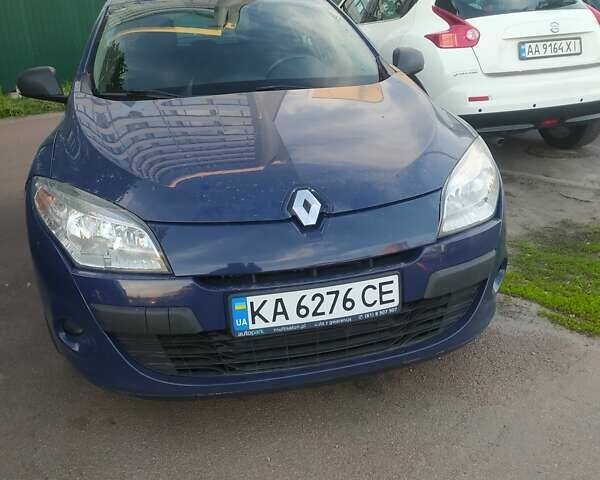 Синій Рено Меган, об'ємом двигуна 1.46 л та пробігом 1 тис. км за 6800 $, фото 1 на Automoto.ua