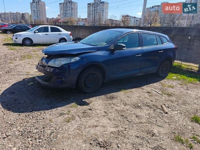 Синий Рено Меган, объемом двигателя 1.46 л и пробегом 280 тыс. км за 3500 $, фото 1 на Automoto.ua