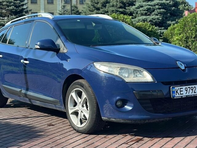 Синий Рено Меган, объемом двигателя 1.46 л и пробегом 257 тыс. км за 5400 $, фото 1 на Automoto.ua