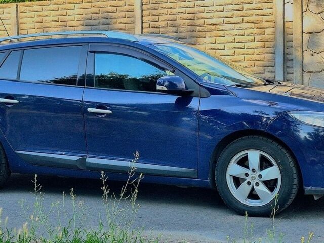 Синий Рено Меган, объемом двигателя 1.5 л и пробегом 320 тыс. км за 6200 $, фото 1 на Automoto.ua