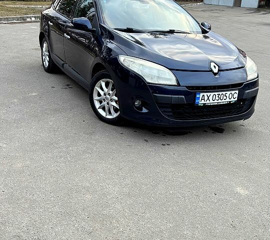 Синий Рено Меган, объемом двигателя 1.5 л и пробегом 0 тыс. км за 7200 $, фото 1 на Automoto.ua