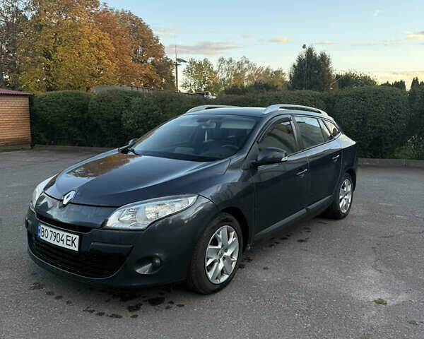 Синій Рено Меган, об'ємом двигуна 1.5 л та пробігом 330 тис. км за 7000 $, фото 1 на Automoto.ua