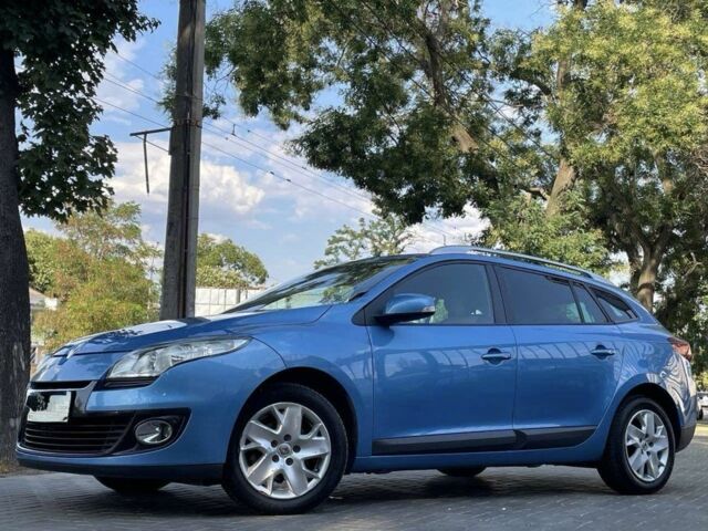 Синий Рено Меган, объемом двигателя 1.5 л и пробегом 301 тыс. км за 9500 $, фото 1 на Automoto.ua