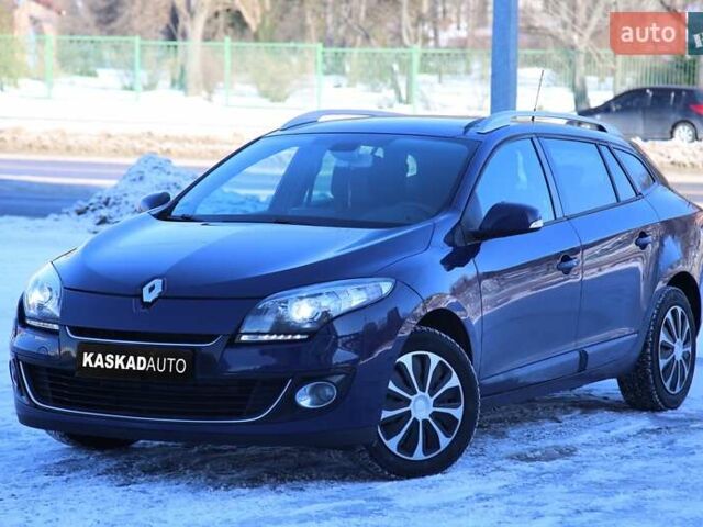 Синій Рено Меган, об'ємом двигуна 1.4 л та пробігом 214 тис. км за 8400 $, фото 1 на Automoto.ua