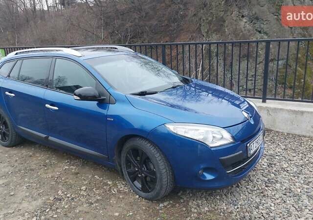 Синій Рено Меган, об'ємом двигуна 1.46 л та пробігом 280 тис. км за 7100 $, фото 1 на Automoto.ua