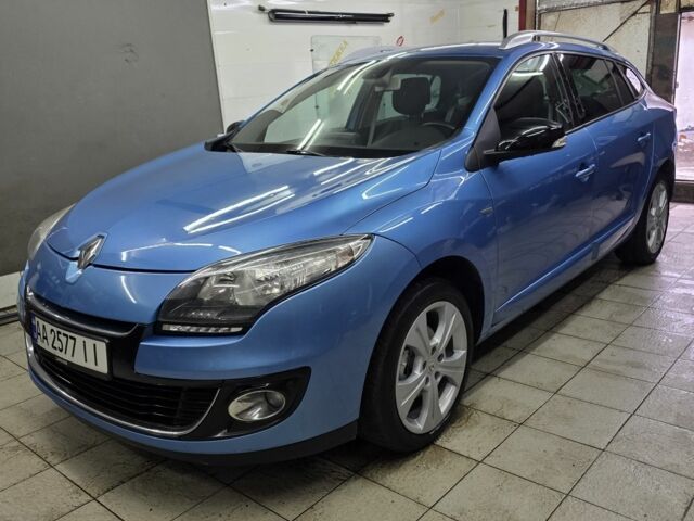 Синий Рено Меган, объемом двигателя 1.5 л и пробегом 240 тыс. км за 7800 $, фото 1 на Automoto.ua